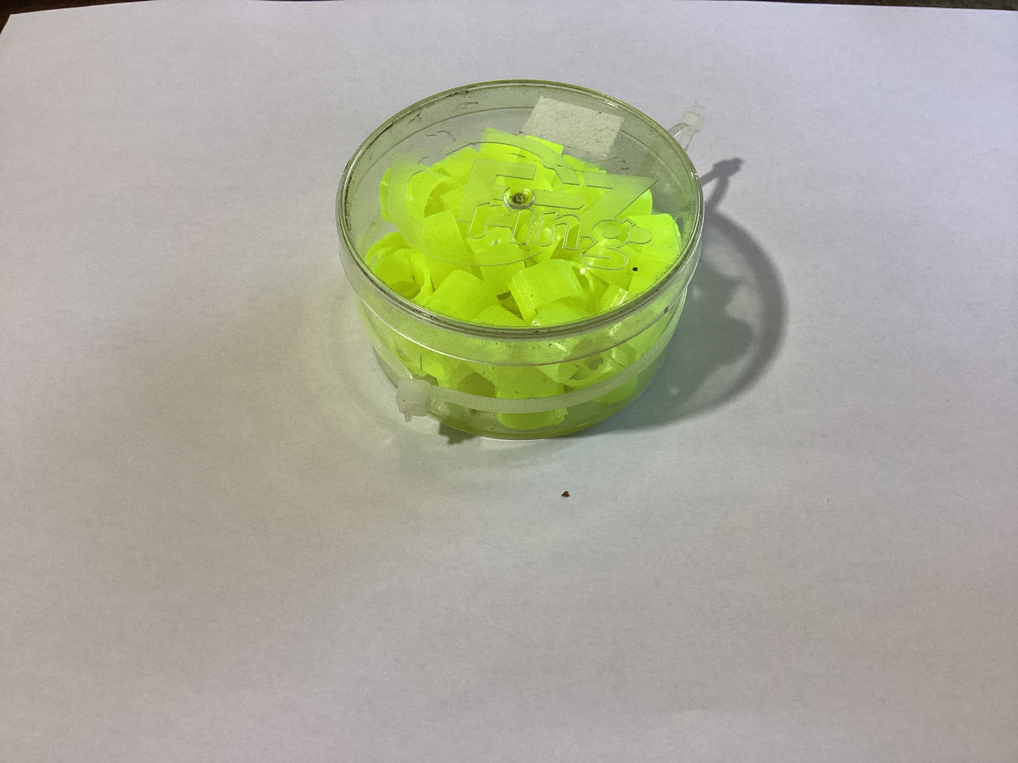 Pigeon Plastic Rings 8mm Fluro Yellow 50pk