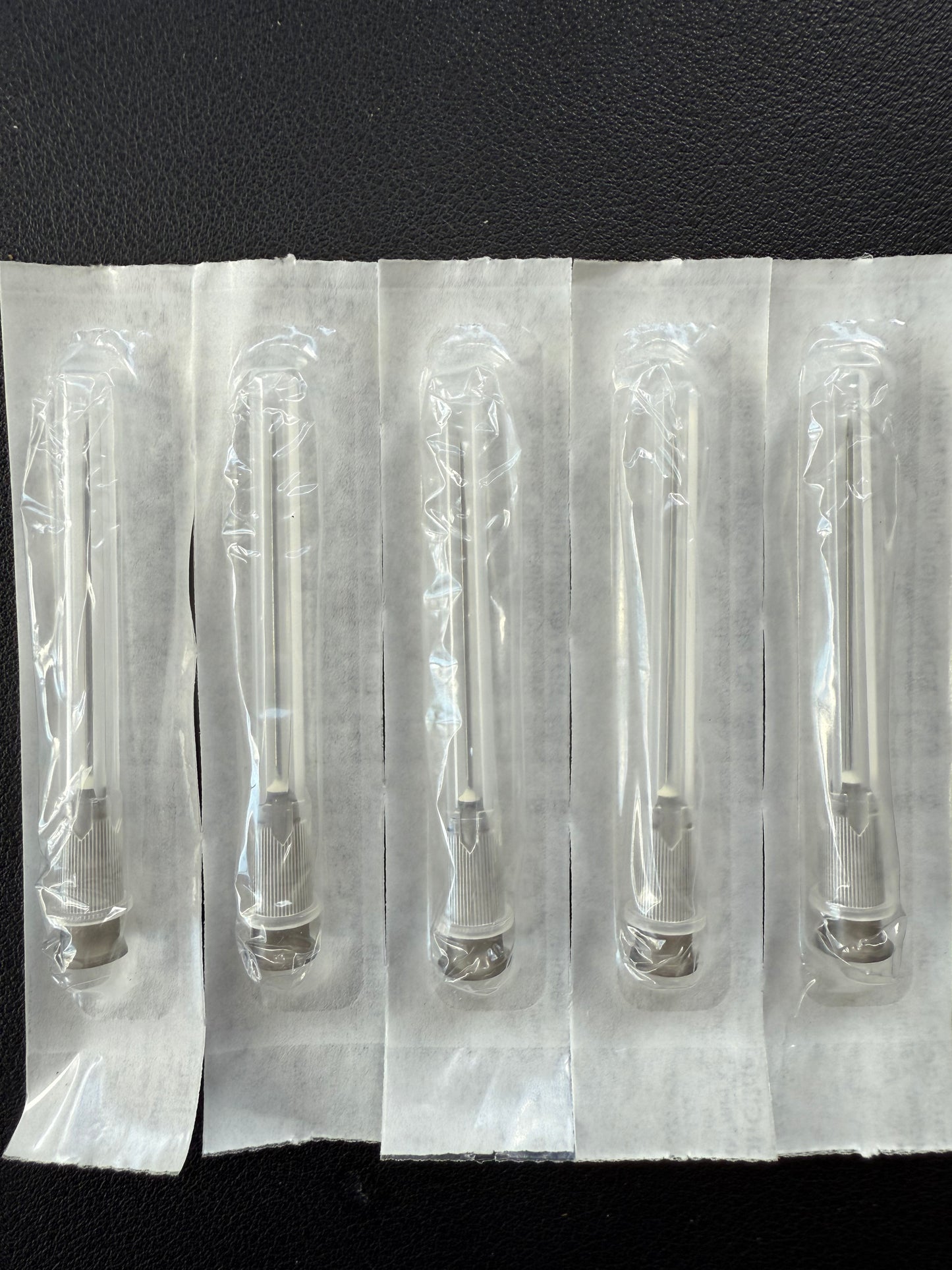 Saxon Needles BD 22g X 1 1/2" (Grey)