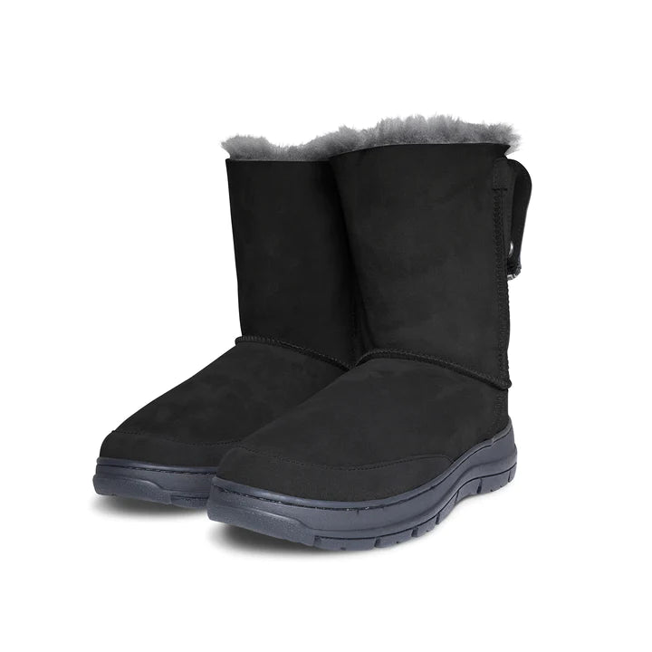 EquaCOZY Black Equestrian Ugg Boot - Size 7