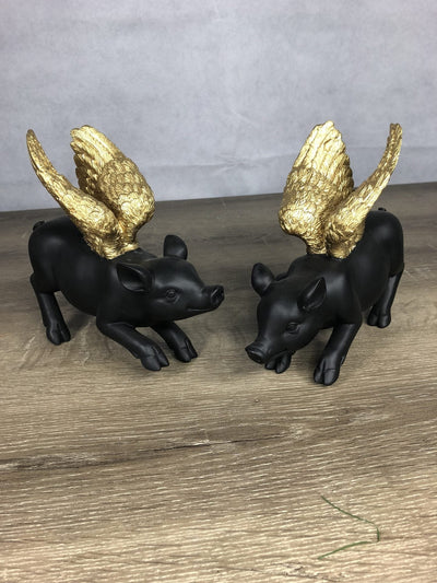 Fandango Flying Pigs Wall Mount