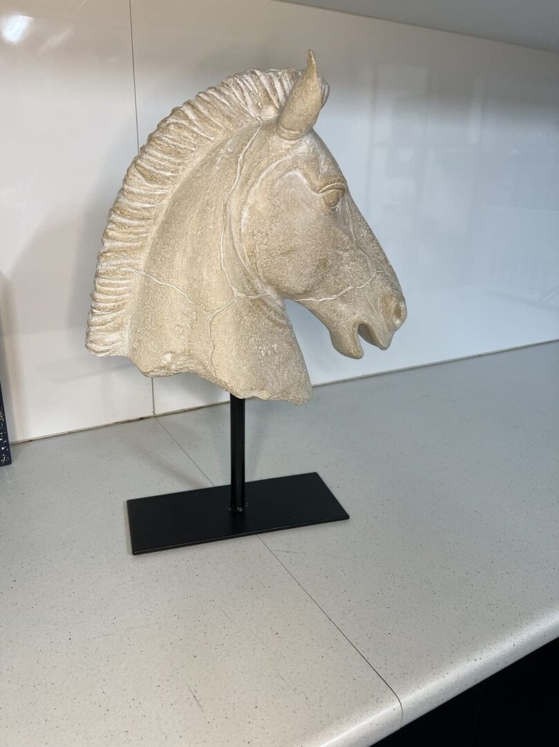 Fandango Cheval Horse Head in Marble Finish on Metal Stand